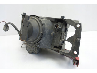 Volvo 740 760 przednia lampa правая  4 pin prawe 