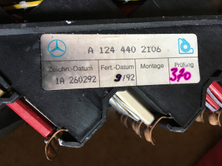 Pojistková skříňka  SL500 R129    1244402106  Mercedes-Benz   
