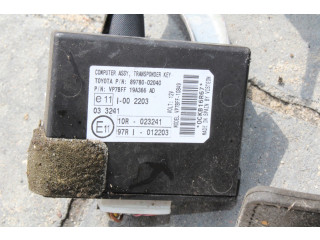 Řídící jednotka  89661-02D71, MB175800-9570  Toyota   