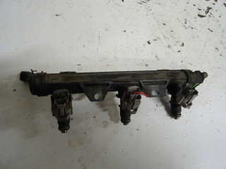 Vstřikovací lišta  03E133320A, -03E133320A  Skoda       pro benzínový motor