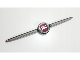 Решетка GRILL EMBLEMAT FIAT 500 14- 735637413           