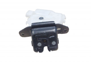 ZAMEK ЗАСЛОНКИ BAGAŻNIKA AURIS II YARIS III 11-18  69350-02090 69350-02090  Toyota   