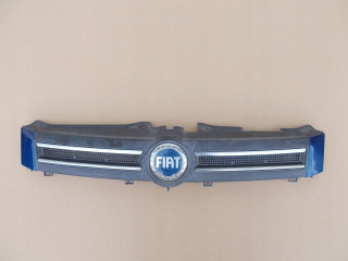 Grill Решетка радиатора Fiat Panda II      735353899 735353899    