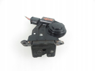 Zámek zadních dveří  M884803  Toyota   