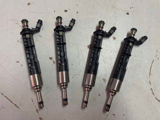 Vstřikovač  04893630AA  Alfa Romeo       pro benzínový motor