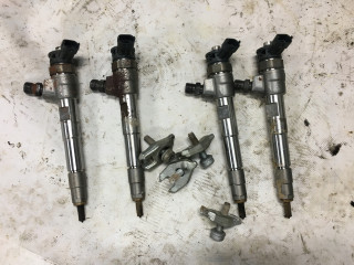 Форсунка renault 1.5 bluedci 0445110800     Bosch    