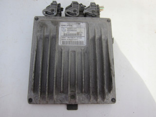 Блок управления 8200331477 8200469333 renault 1.5 dci  8200331477,   Delphi 