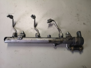 Vstřikovací lišta  6420702495 6420700495 Mercedes-Benz       Diesel