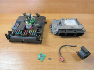 Блок управления комплект peugeot 307 1,6 hdi 0281011803  9651197580A, 9651196880A 9651197580A, 9651196880A   