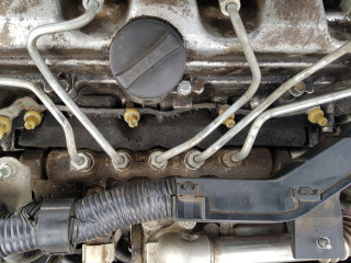 Топливная рампа toyota avensis t25 2.2 177km        