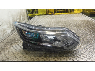 Qashqai j11  lampa правая przednia led prawe 