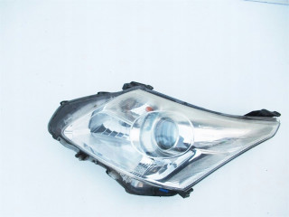 Lampa przednia левая toyota avensis t27 09-11  Левый 