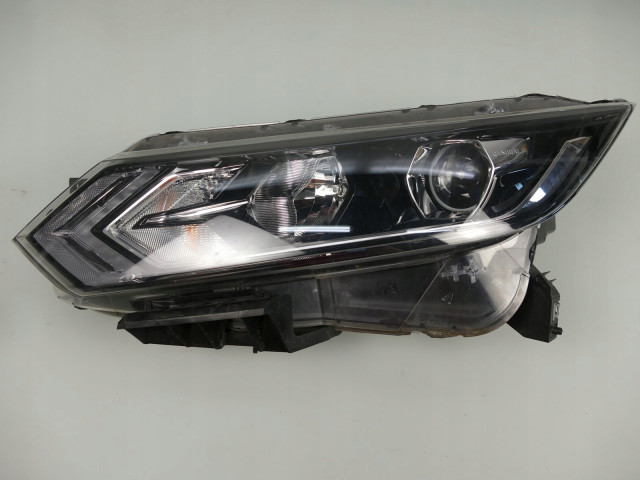 Nissan qashqai j11  lampa левое   Левый 