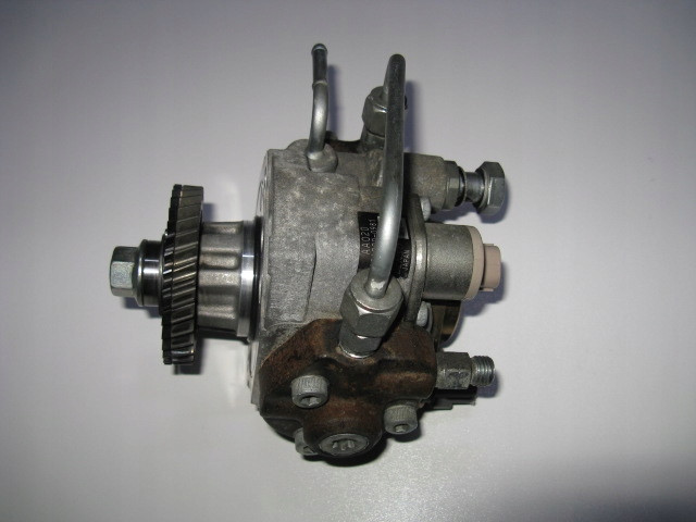Vstřikovací čerpadlo  294000-0981, 2940000981  Subaru       Diesel