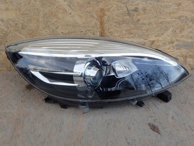 Lampa правая bi xenon renault scenic 3 iii  Правое 