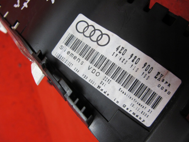 Přístrojová deska  Audi     4E0920900EX 