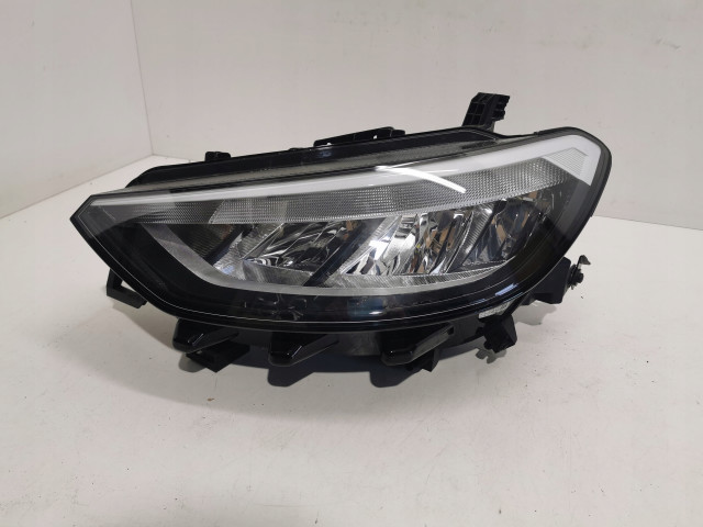10b941005a lampa левая volkswagen id3  + правая 