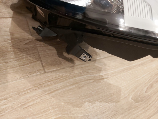Reflektor  led volkswagen id3  Левый 