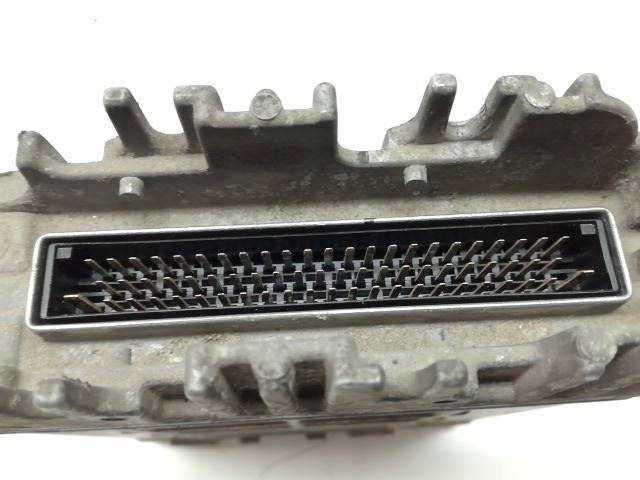 Блок управления двигателем renault megane scenic 1.9 d  0281010077, 7700114644    