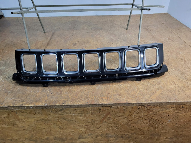 JEEP COMPASS II 2 GRILL Решетка PRZEDNIA      852741326     