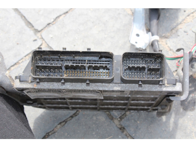 Řídící jednotka  89661-02D71, MB175800-9570  Toyota   