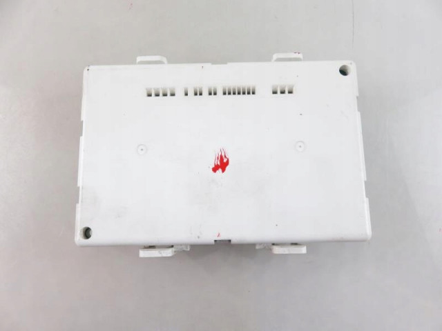 Pojistková skříňka BSI    1.9 DDiS F9QB 3677062J40  3677062J40, JB419WD  Suzuki   