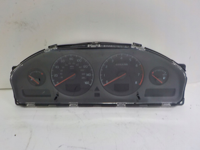 Přístrojová deska  Volvo     8637994 8637994