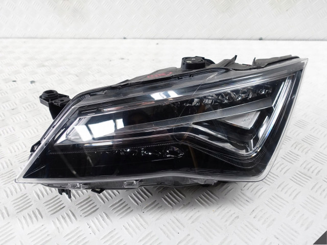 Seat ateca 576 2016-  led lampa левая  Левый 