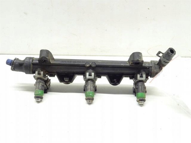 Vstřikovací lišta  03E906031  Inny      pro benzínový motor