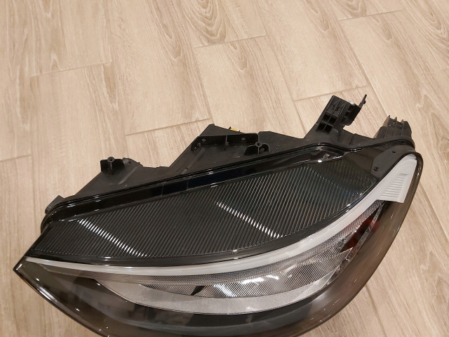 Reflektor  led volkswagen id3  Левый 