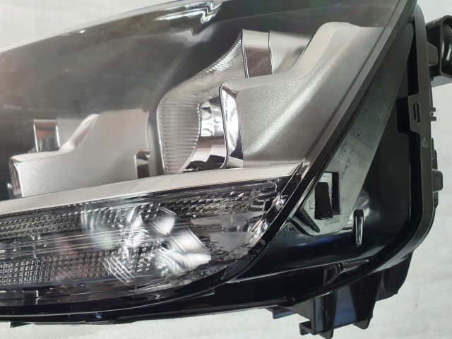 Левая lampa  audi q2 81a 16-20 h7 lewe 