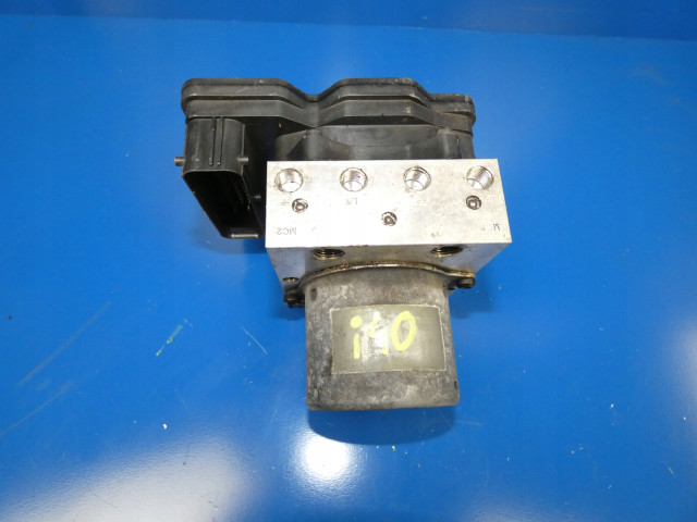 HYUNDAI I40 Jednotka ABS STEROWNIK       