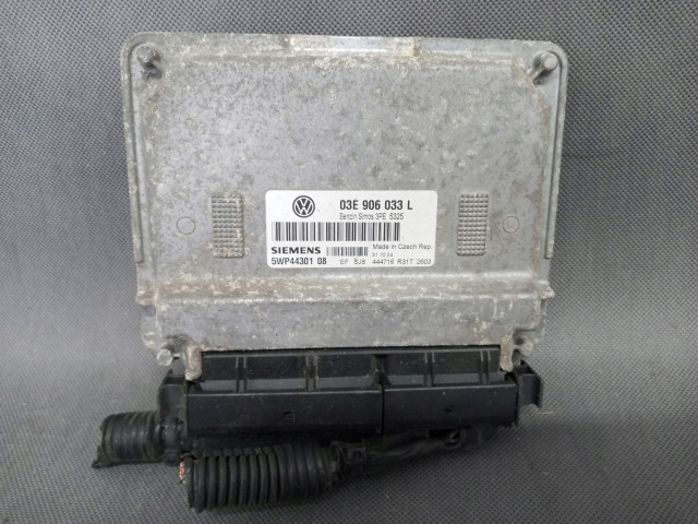 Vw polo 9n 1.2 блок управления модуль управления 03e906033l   5WP4019407 Volkswagen  