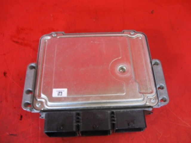 Peugeot 206+ 1.4hdi блок управления 0281018483 9805619480  9805619480,   Bosch 