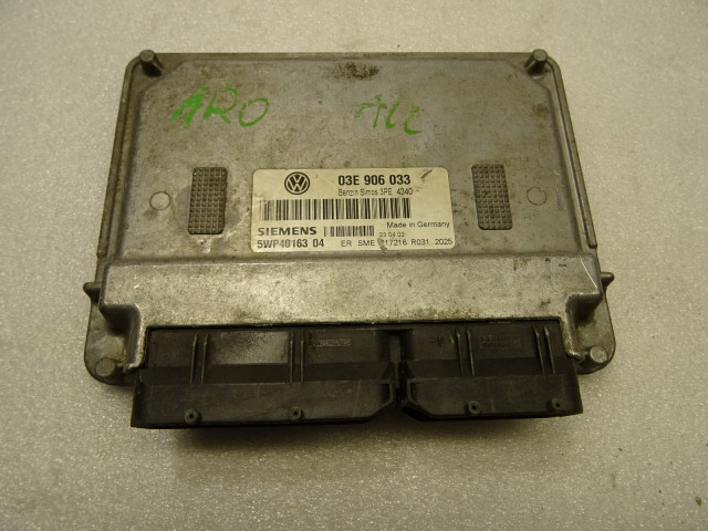 Řídící jednotka  03E906033  Volkswagen   