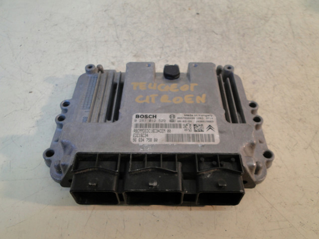 Peugeot 207 1.4hdi блок управления двигателем 237100120r  9657699480, 0281012529  Bosch 