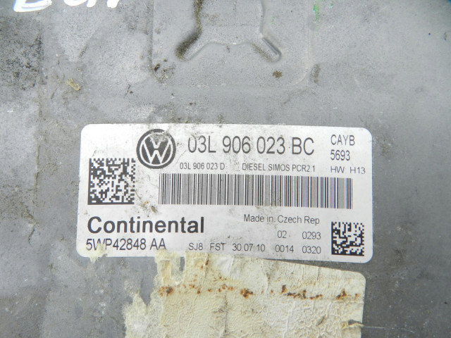 Блок управления vw polo v 1.6 tdi 03l906023bc    Volkswagen  