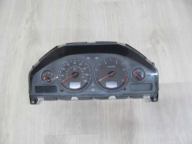 Přístrojová deska  Volvo     30746111 30746111
