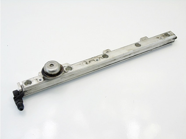 Vstřikovací lišta  1270568 1270568 Volvo       pro benzínový motor