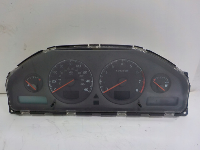Přístrojová deska  Volvo     8637994 8637994