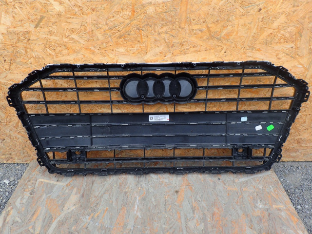 Решетка радиатора GRILL AUDI A6 C8 4K S LINE 4K0853651B           