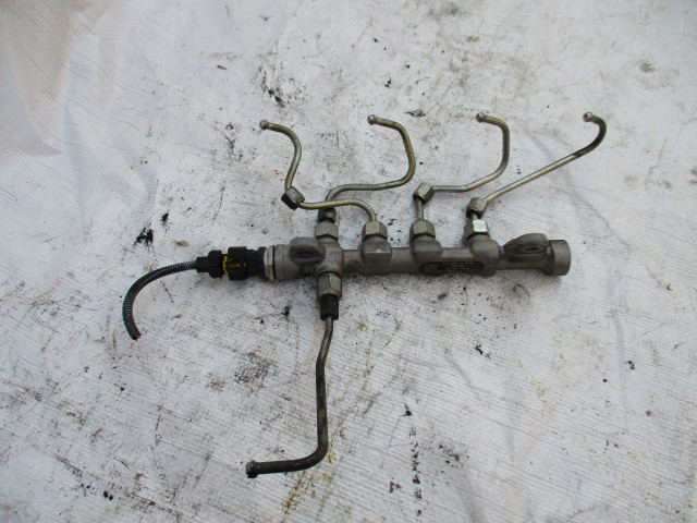 Vstřikovací lišta  0445214192  Opel       Diesel