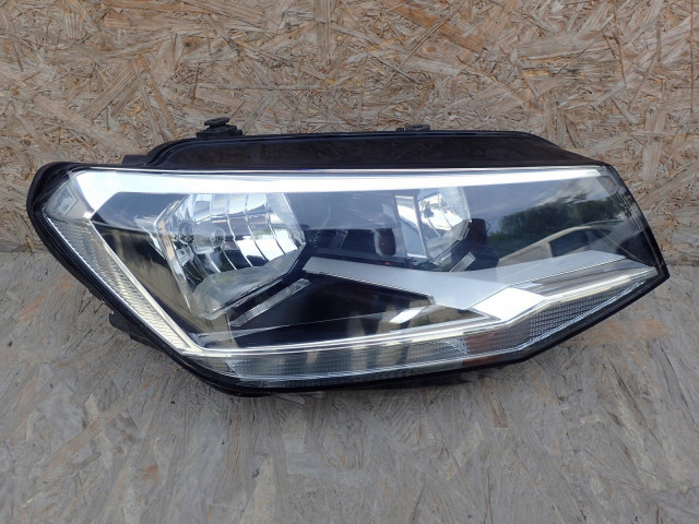 Lampa правая reflektor vw caddy 4 iv 2k1941006b 15- Правое 