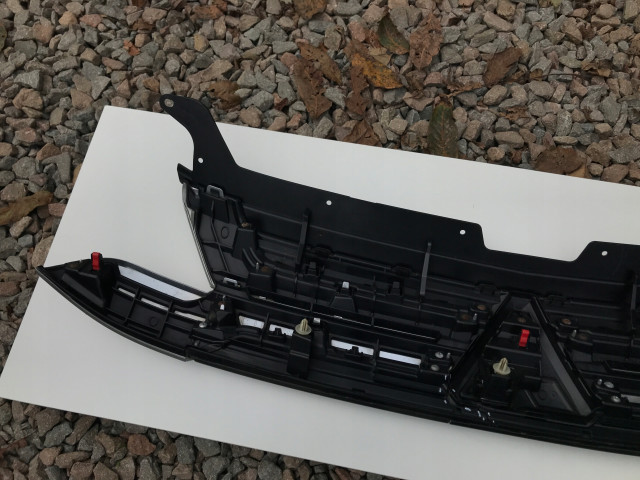 MITSUBISHI OUTLANDER 3 III Решетка GRILL 15-      7450B304 7450B304    