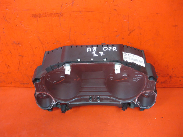 Přístrojová deska  Audi     4E0920900EX 