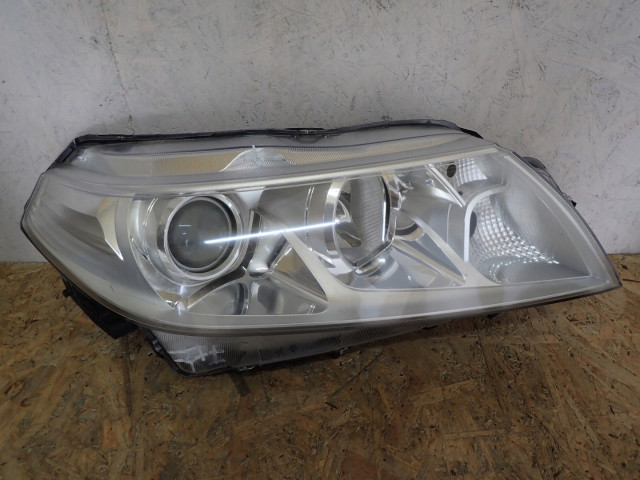 Lampa правая reflektor правое suzuki vitara ly 2015- prawe 