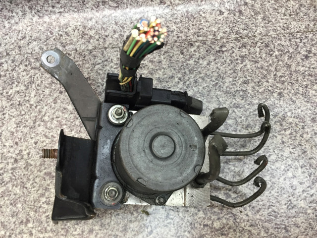 Corolla Verso 2 II Jednotka ABS sterownik 2.2 D4D BDB  0265234222, 44540-0F020  Toyota   