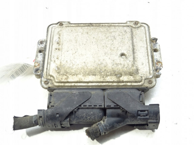 Блок управления двигателем opel astra h 1.9cdti 0281012548  0281012548, W0L0AHL35620487  M 