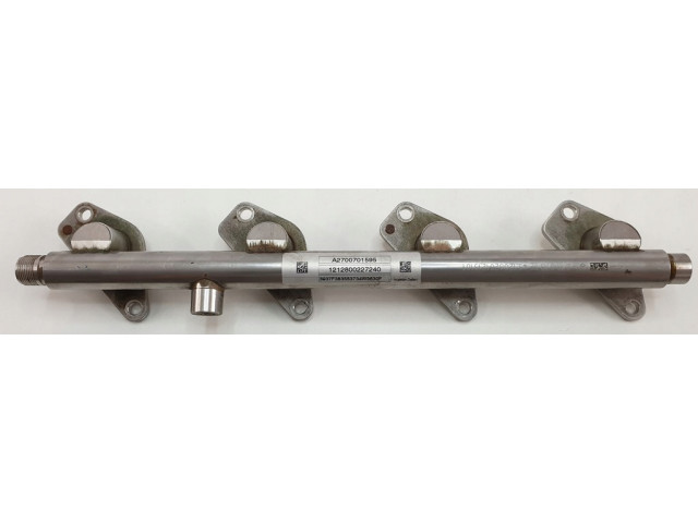Vstřikovací lišta  A2700701595  Inny      pro benzínový motor