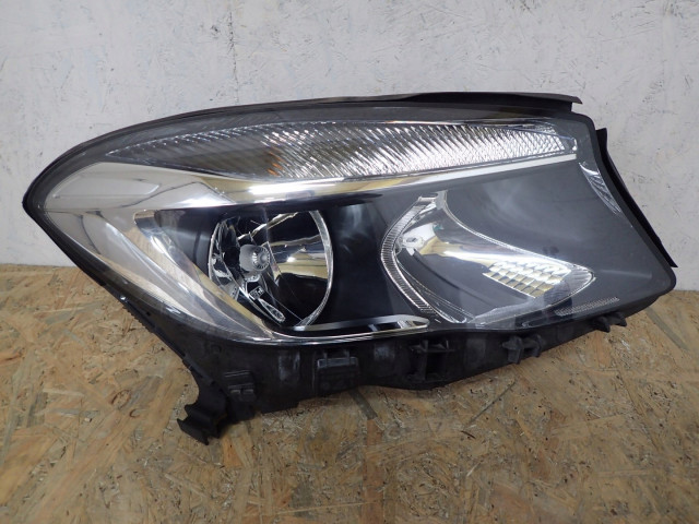 Lampa правая reflektor правое mercedes gla 156 prawe 